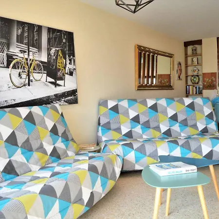 T2 Avec Terrasse Sud, Climatise, A Proximite - - Fr-1-251-295 * Le Lavandou