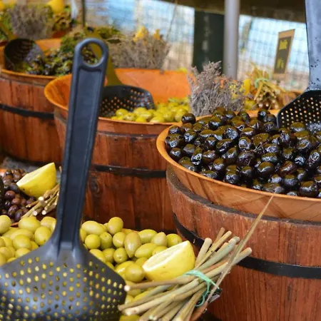 T2 Avec Terrasse Sud, Climatise, A Proximite - - Fr-1-251-295 Apartman *