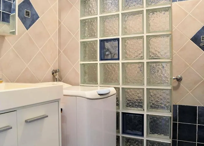 Apartman T2 Avec Terrasse Sud, Climatise, A Proximite - - Fr-1-251-295